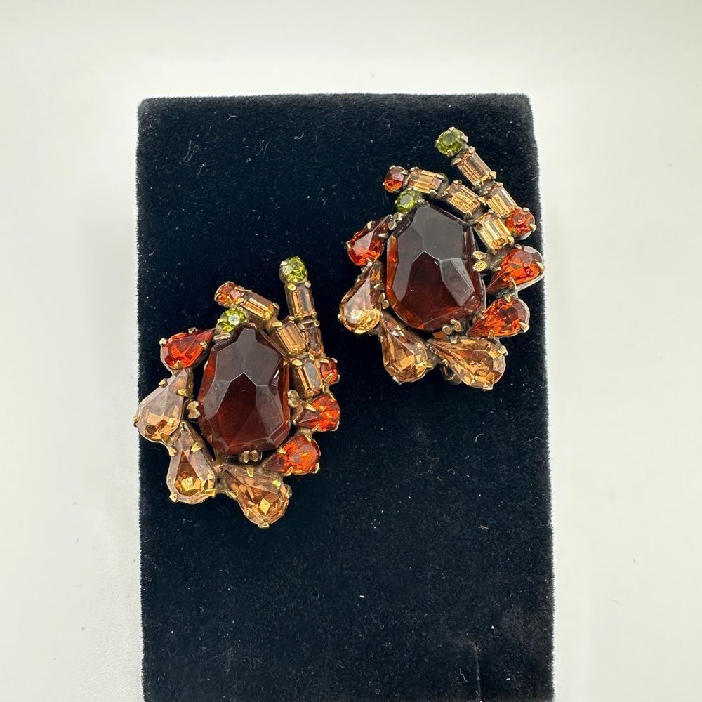 Vintage Weiss‎ "Autumn-colored" rhinestone clip on earrings!